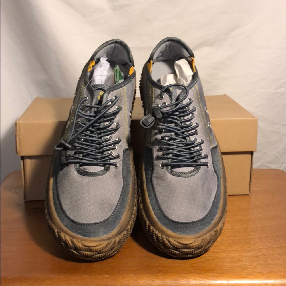 NEVER WORN WITH TAGS Hybrid Green Label Shoes